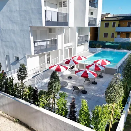 Penthouse With Pool And Solarium Apartment Bibione