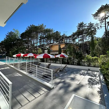 Apartment Penthouse With Pool And Solarium Bibione