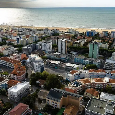 Penthouse With Pool And Solarium Apartment Bibione